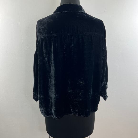 CP SHADES Black Velvet Silk Button Down Shirt Top Long Sleeves Size S Small - Picture 6 of 9